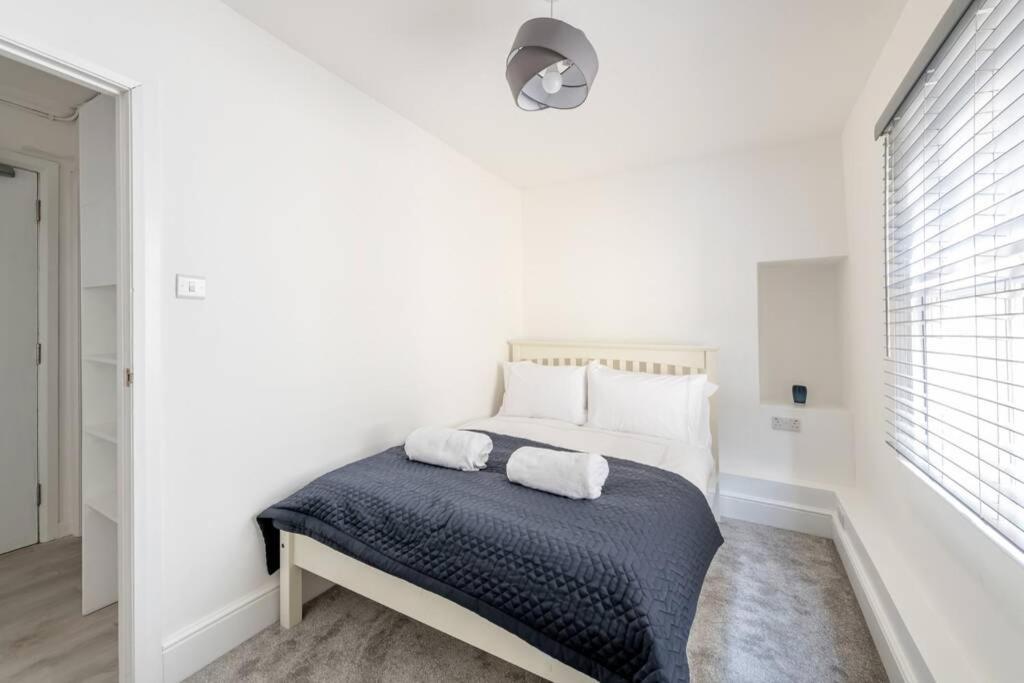 2 Bed City Centre Apartment 1 Min From Bath Abbey Екстериор снимка
